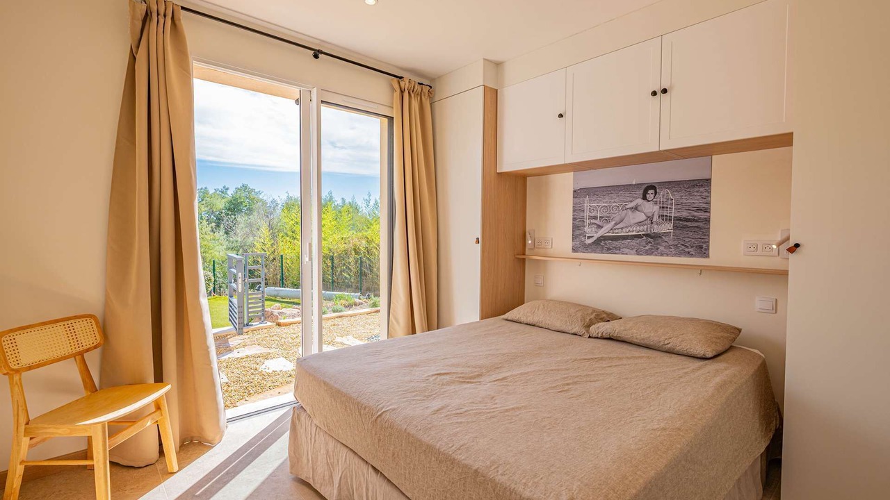Photo of Bedroom in Sainte-Maxime - Saint-Tropez