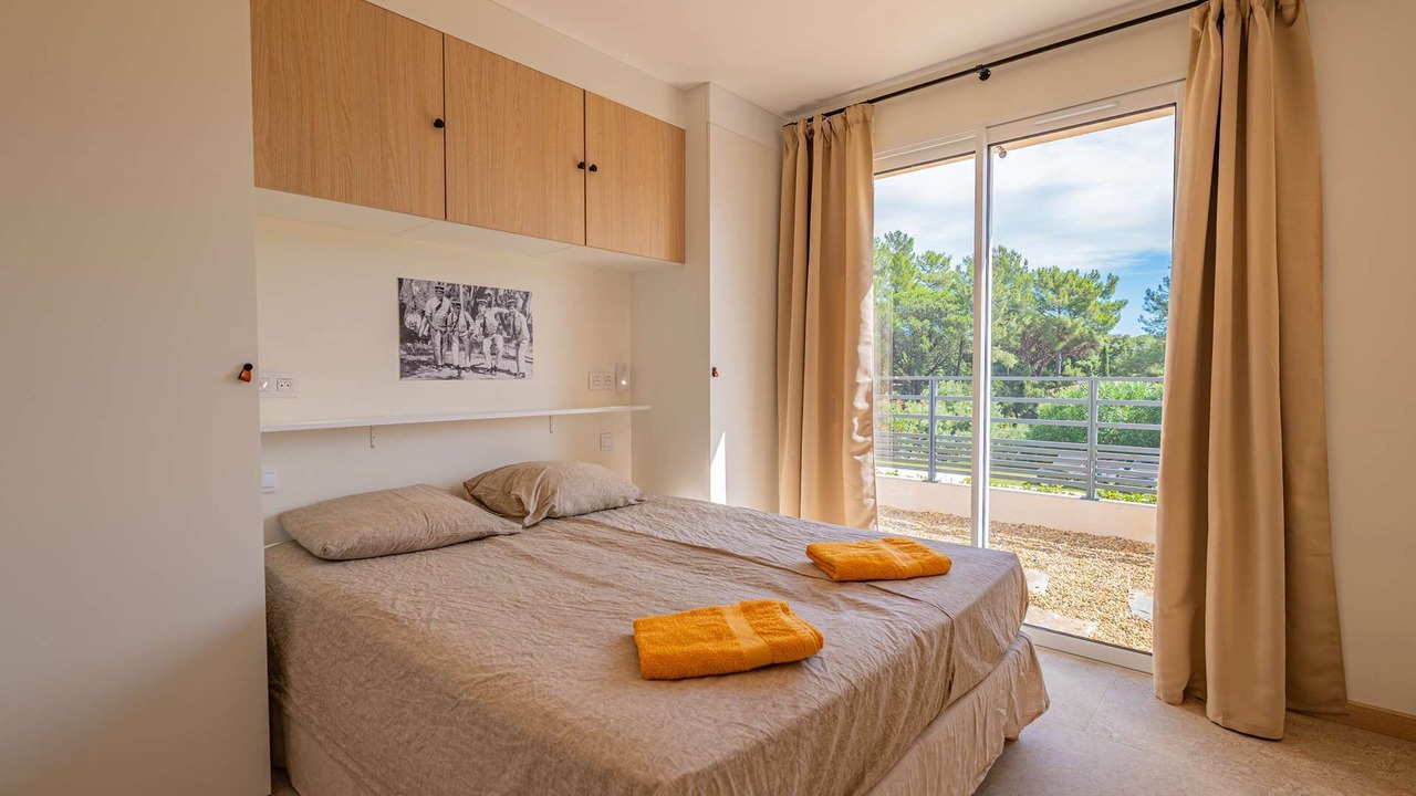 Photo of Bedroom in Sainte-Maxime - Saint-Tropez