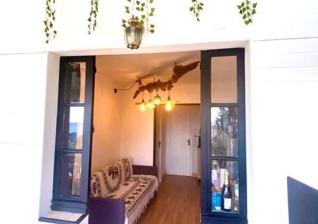 Photo of Livingroom in Niolon