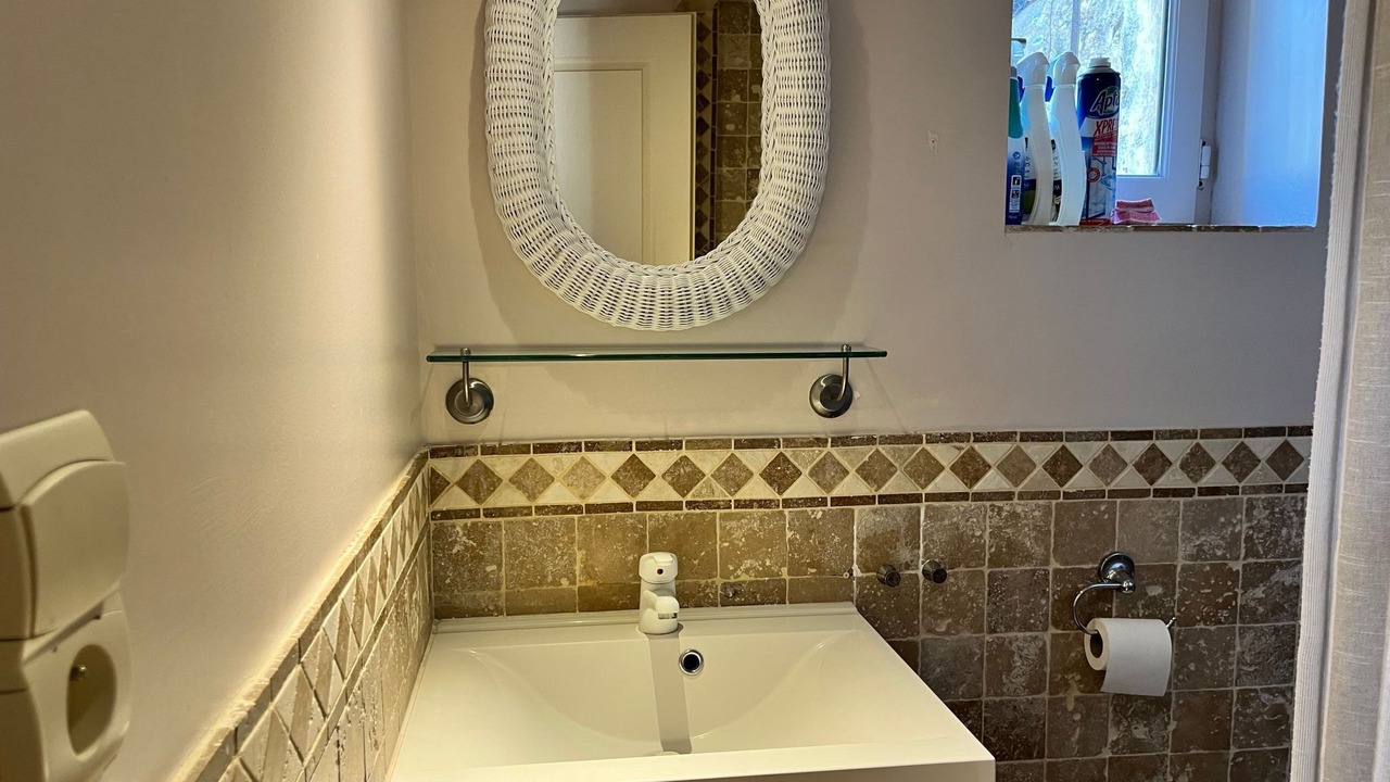 Photo of Bathroom in Eygalieres