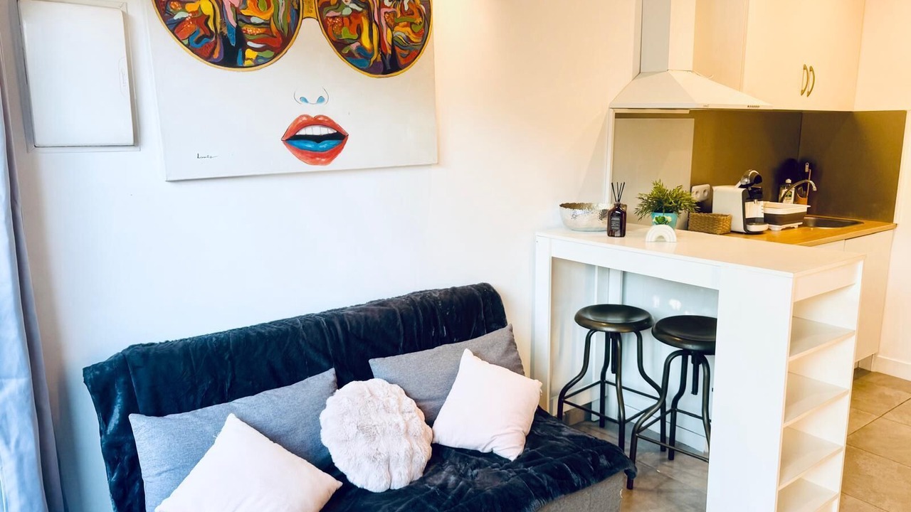 Photo of Livingroom in Saint-Mitre-les-Remparts