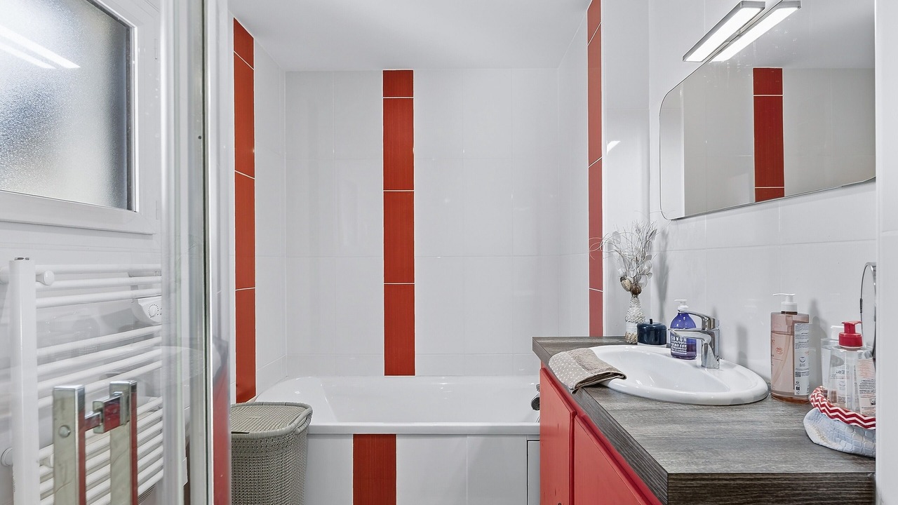 Photo of Bathroom in Chorges
