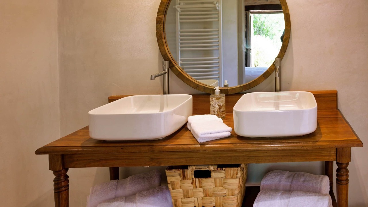 Photo of Bathroom in Chateauneuf-Val-Saint-Donat