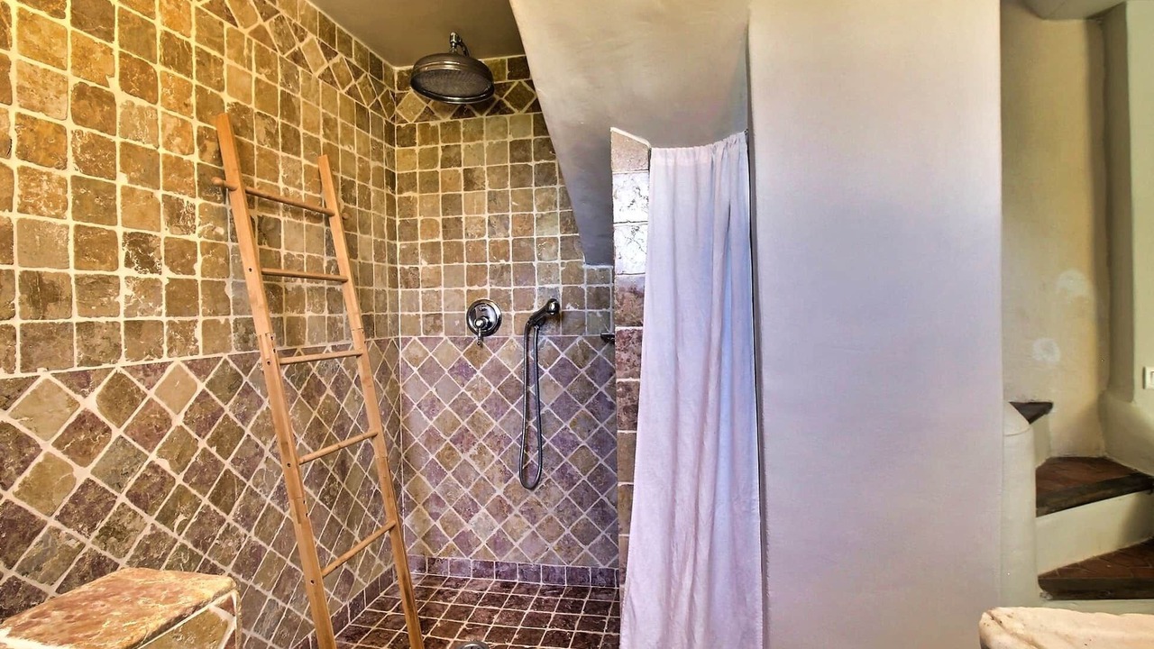 Photo of Bathroom in Cabrieres-dʼAigues