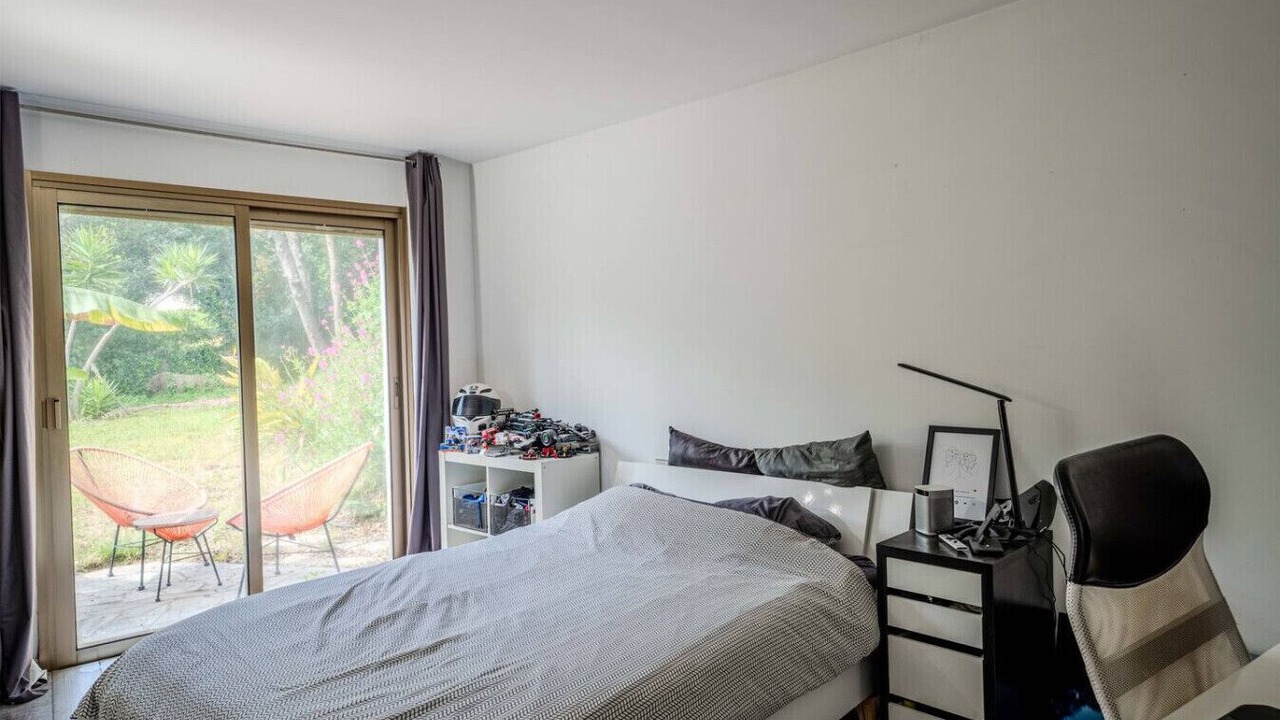 Photo of Bedroom in Biot