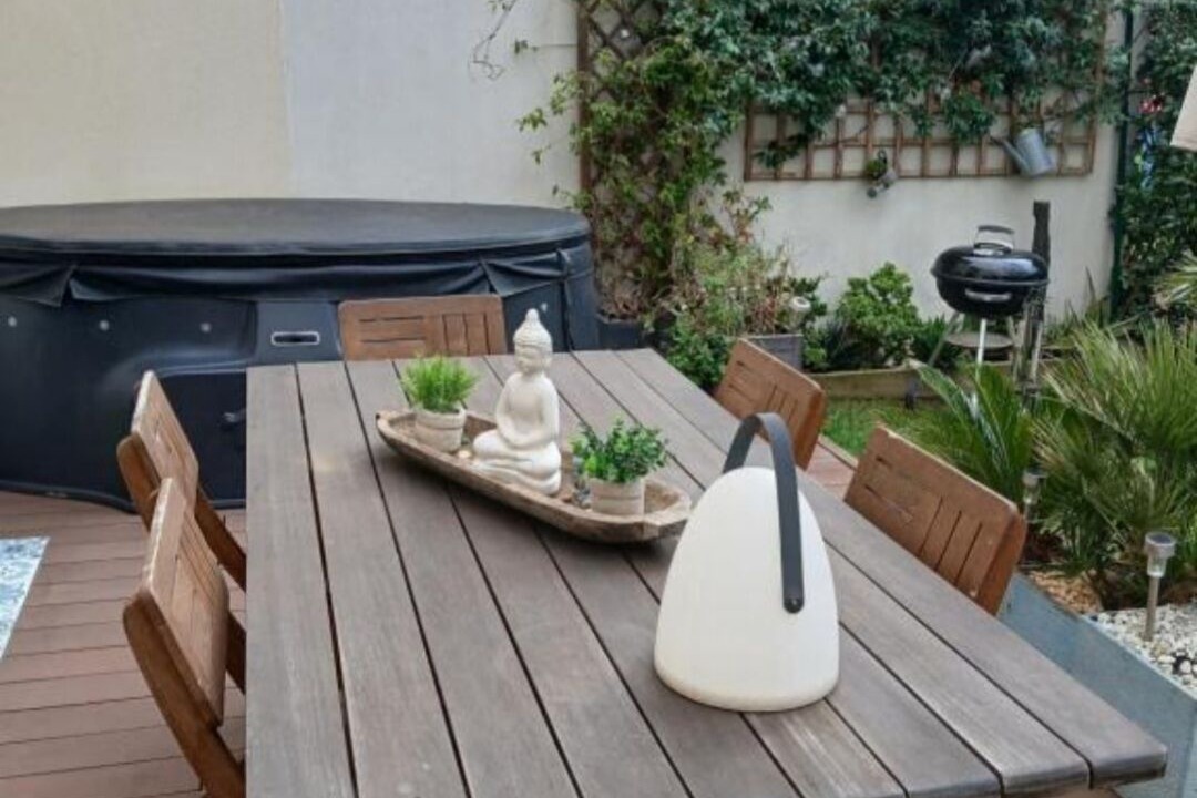 Photo of Outdoor in Eyguieres