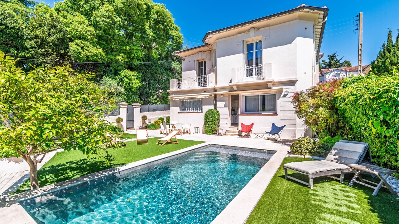 Photo of Outdoor in California - Pezou