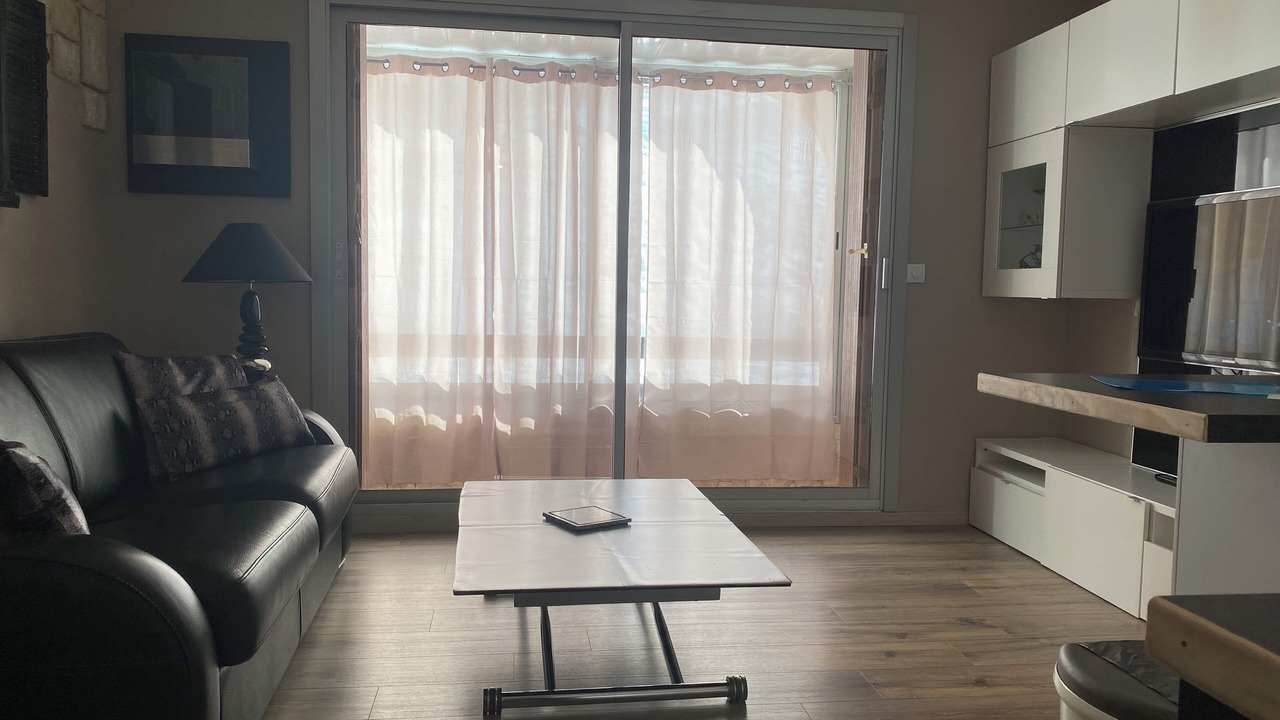 Photo of Livingroom in Enchastrayes