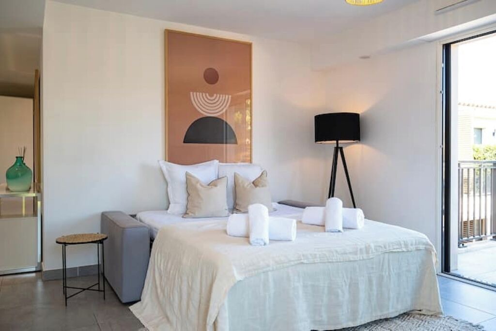 Photo of Bedroom in Saint-Tropez City Centre