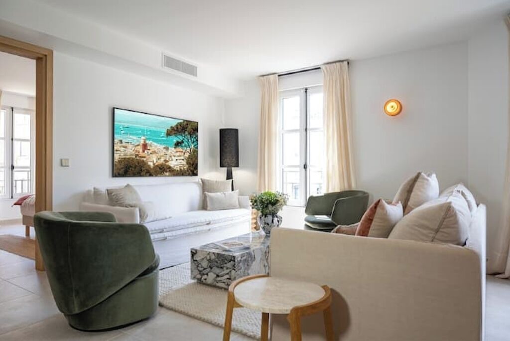 Photo of Livingroom in Saint-Tropez City Centre