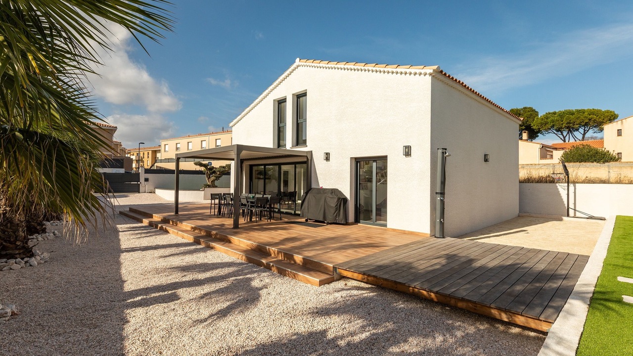 Photo of Patio Balcony in Villeneuve-les-Beziers
