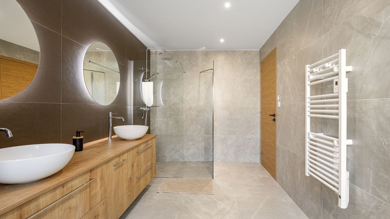 Photo of Bathroom in Villeneuve-les-Beziers