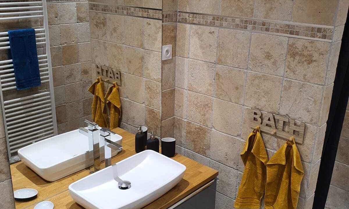 Photo of Bathroom in Saint Pierre de Mezoargues
