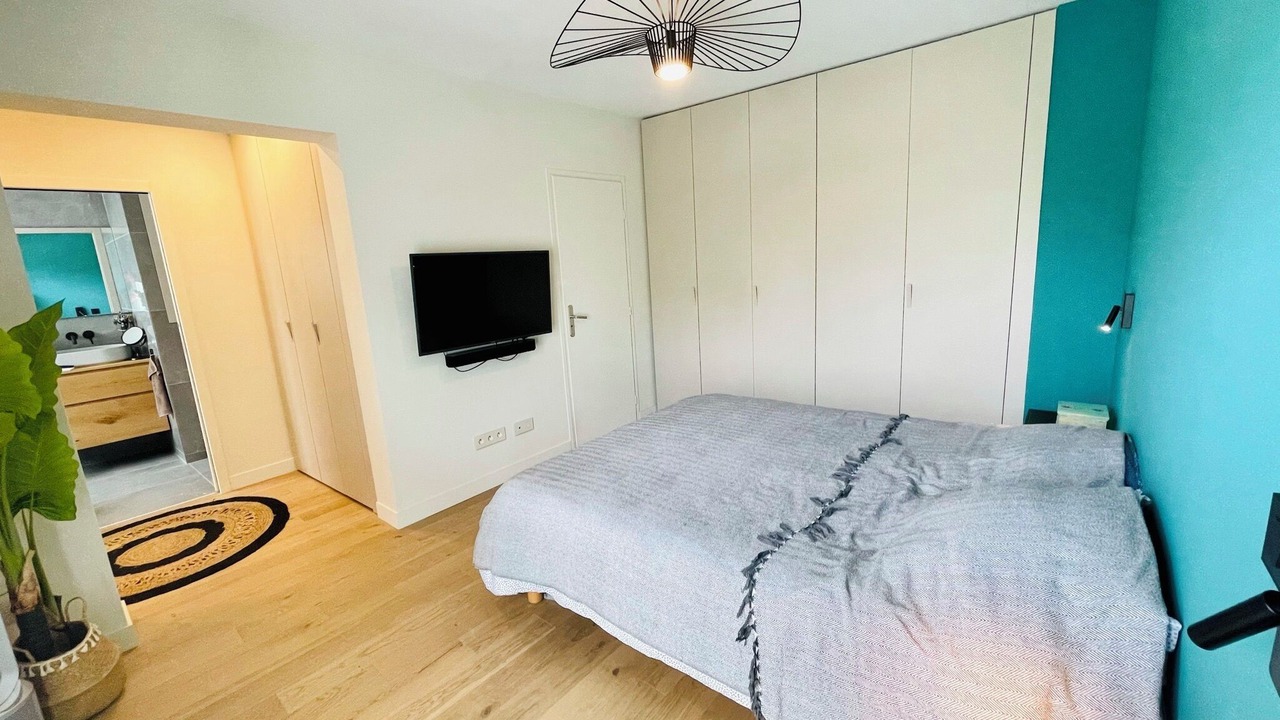 Photo of Bedroom in Roquefort-les-Pins