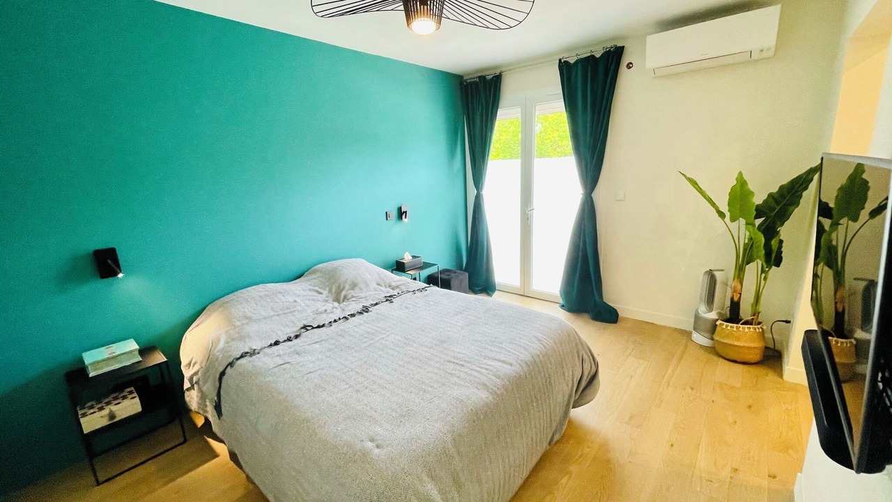 Photo of Bedroom in Roquefort-les-Pins