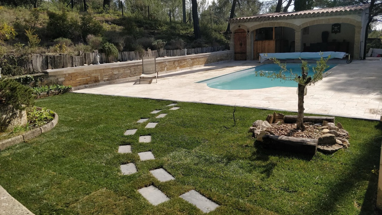 Photo of Outdoor in Lambesc