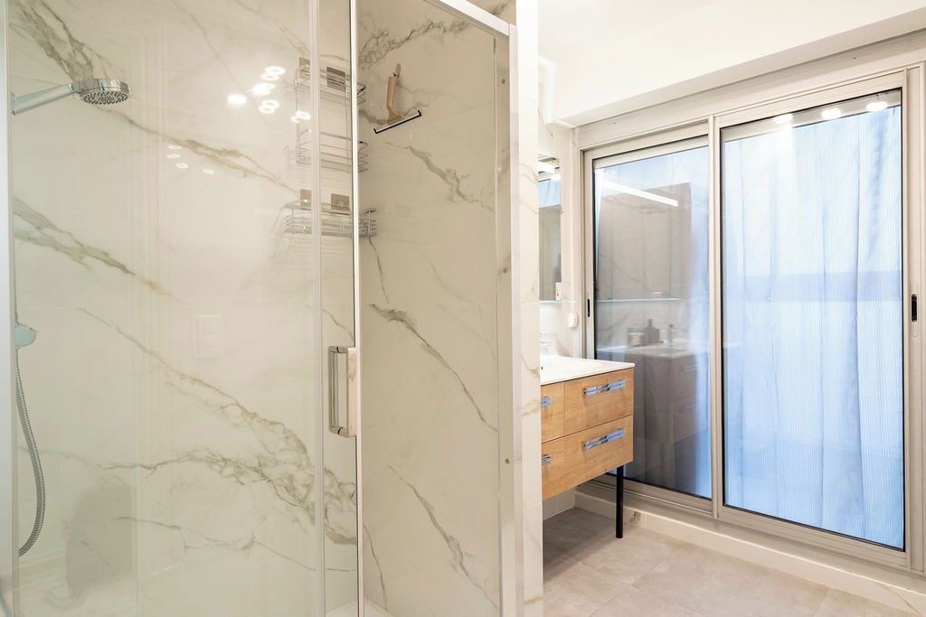 Photo of Bathroom in Carnot