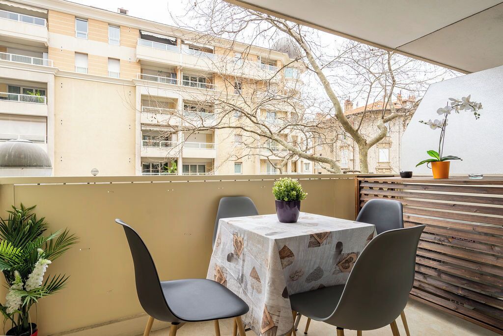Photo of Outdoor in Carnot
