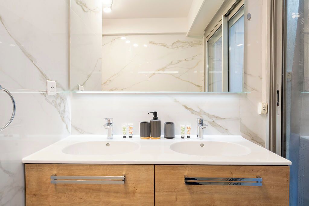Photo of Bathroom in Carnot