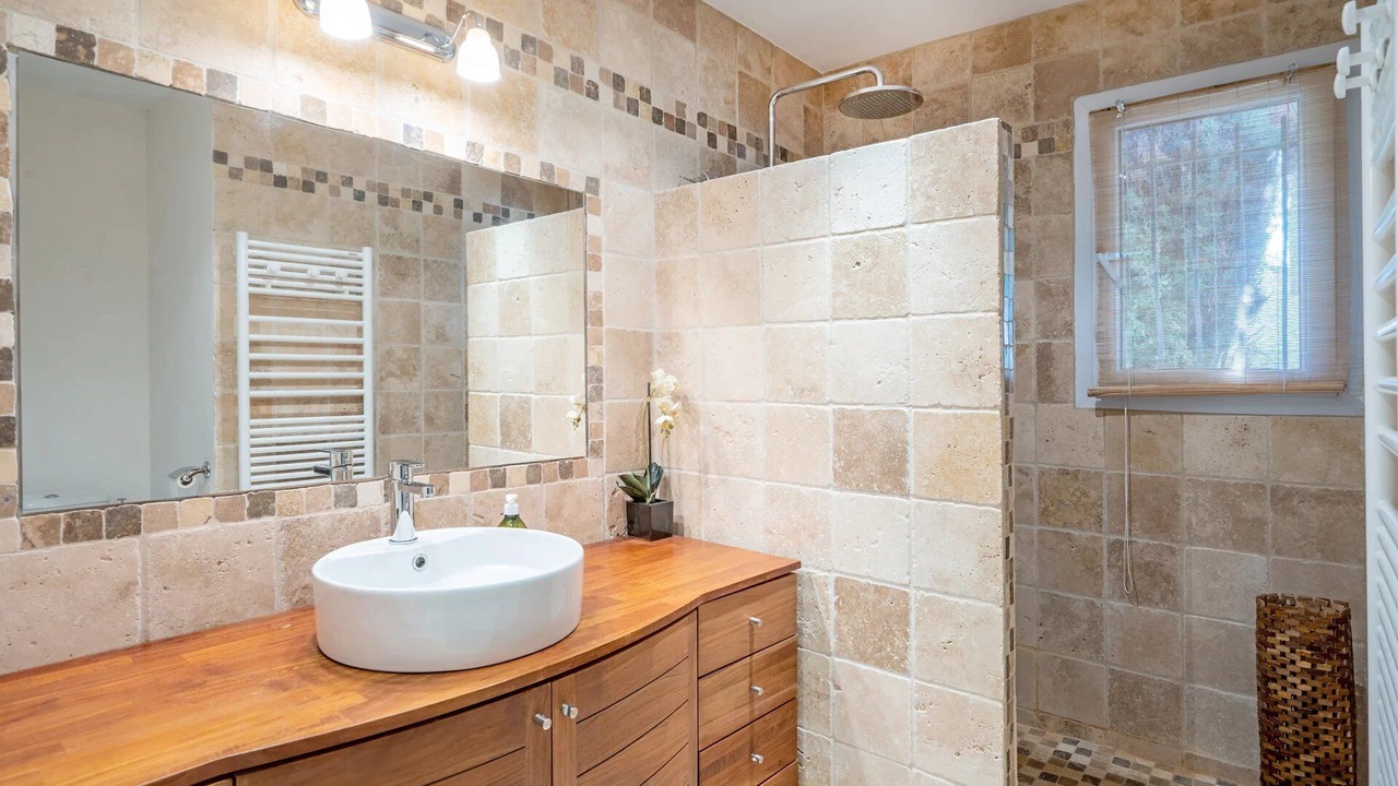 Photo of Bathroom in Orgon