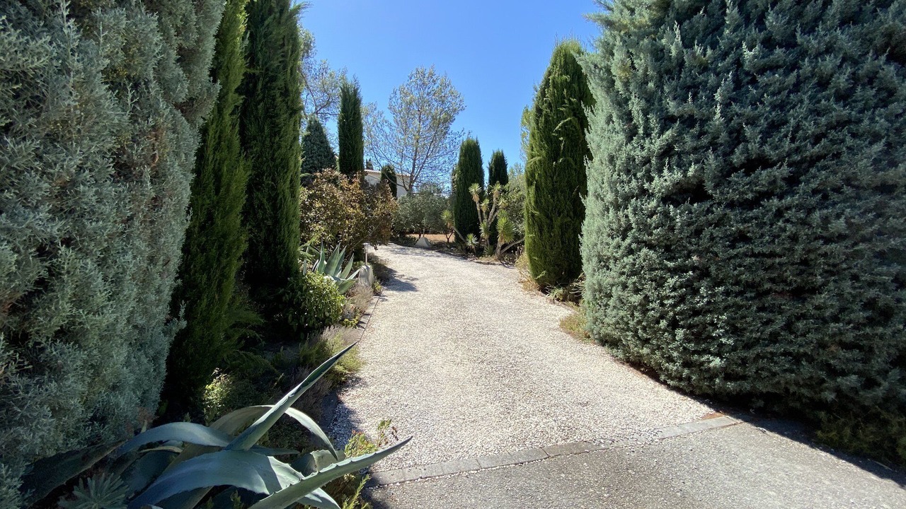 Photo of Outdoor in Orgon