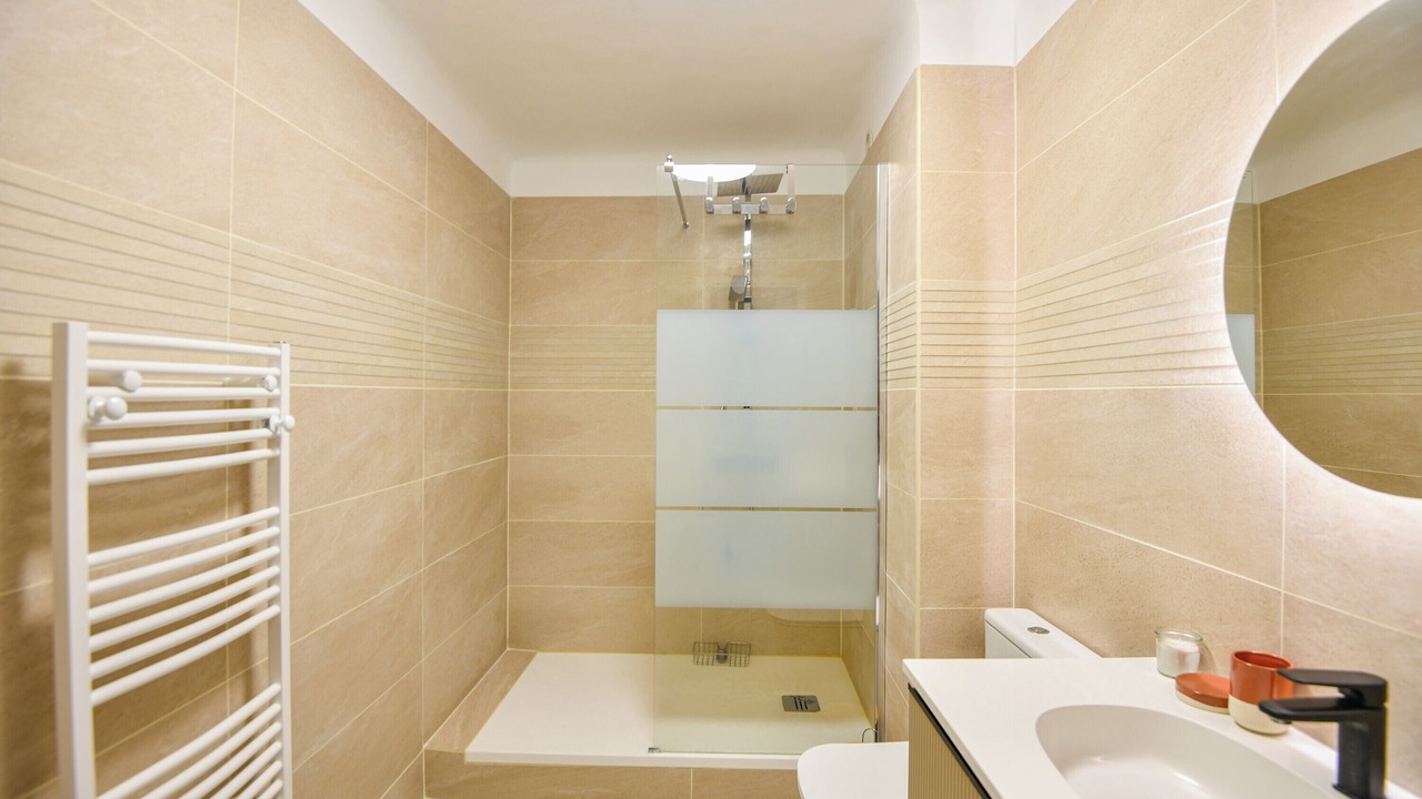 Photo of Bathroom in Saint-Victor