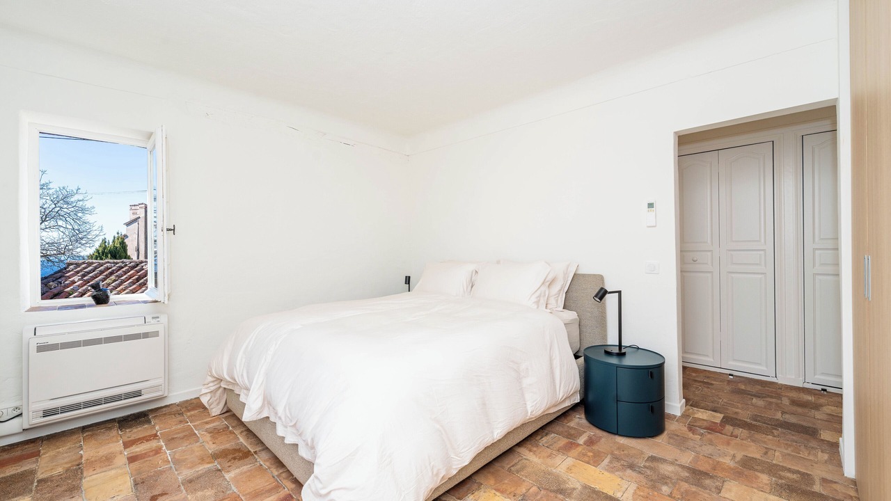 Photo of Bedroom in Cabris
