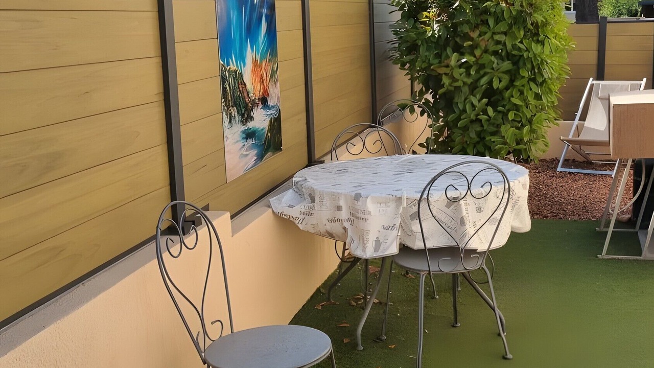 Photo of Outdoor in Pomerols