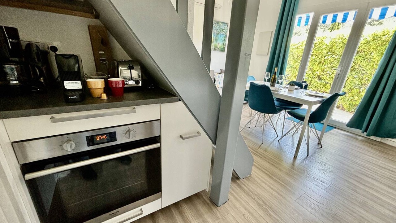 Photo of Kitchen in Le Lavandou