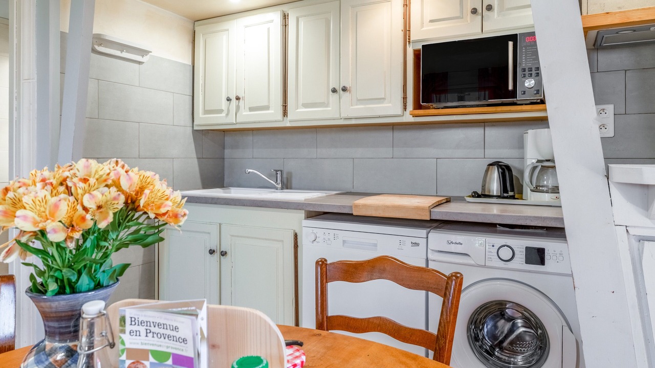 Photo of Kitchen in Raphele-les-Arles