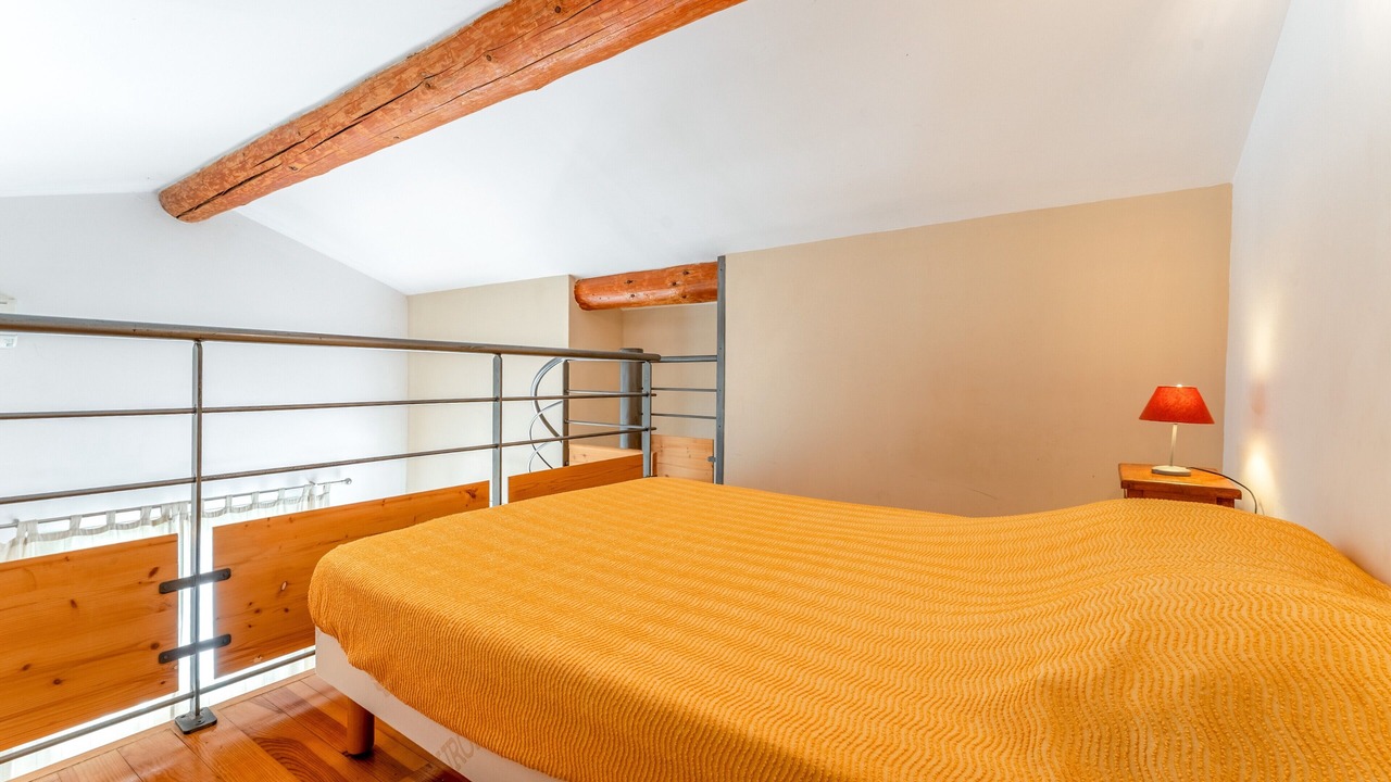 Photo of Bedroom in Raphele-les-Arles
