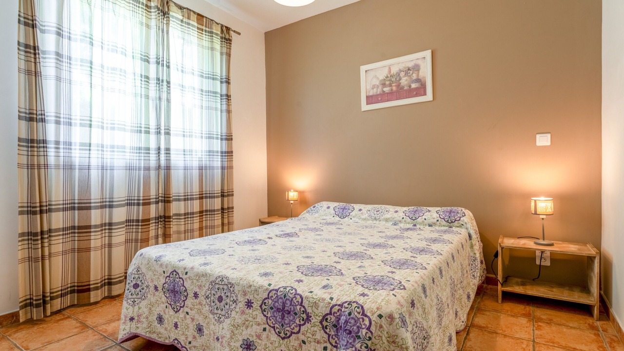 Photo of Bedroom in Raphele-les-Arles