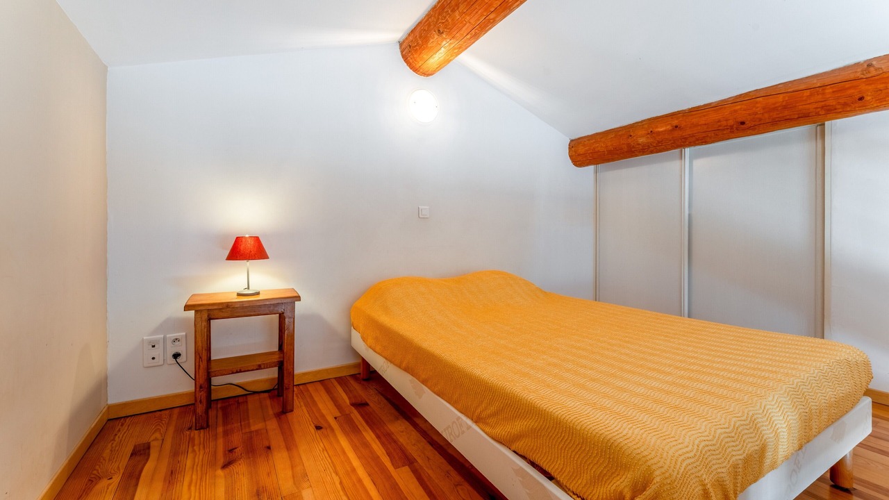 Photo of Bedroom in Raphele-les-Arles