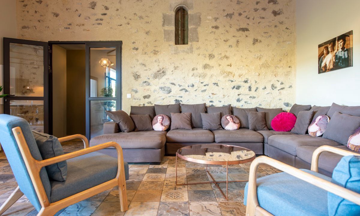 Photo of Livingroom in Caux