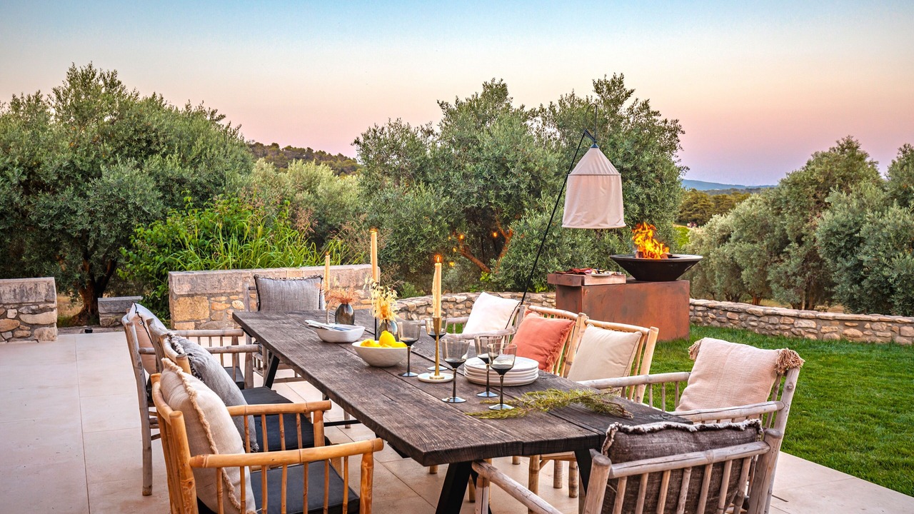 Photo of Outdoor in Cabrieres-dʼAigues