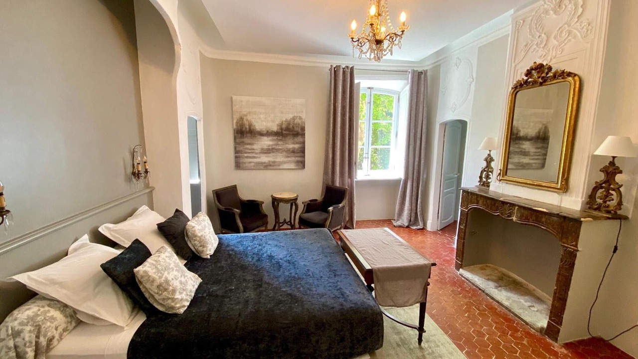 Photo of Bedroom in Gemenos