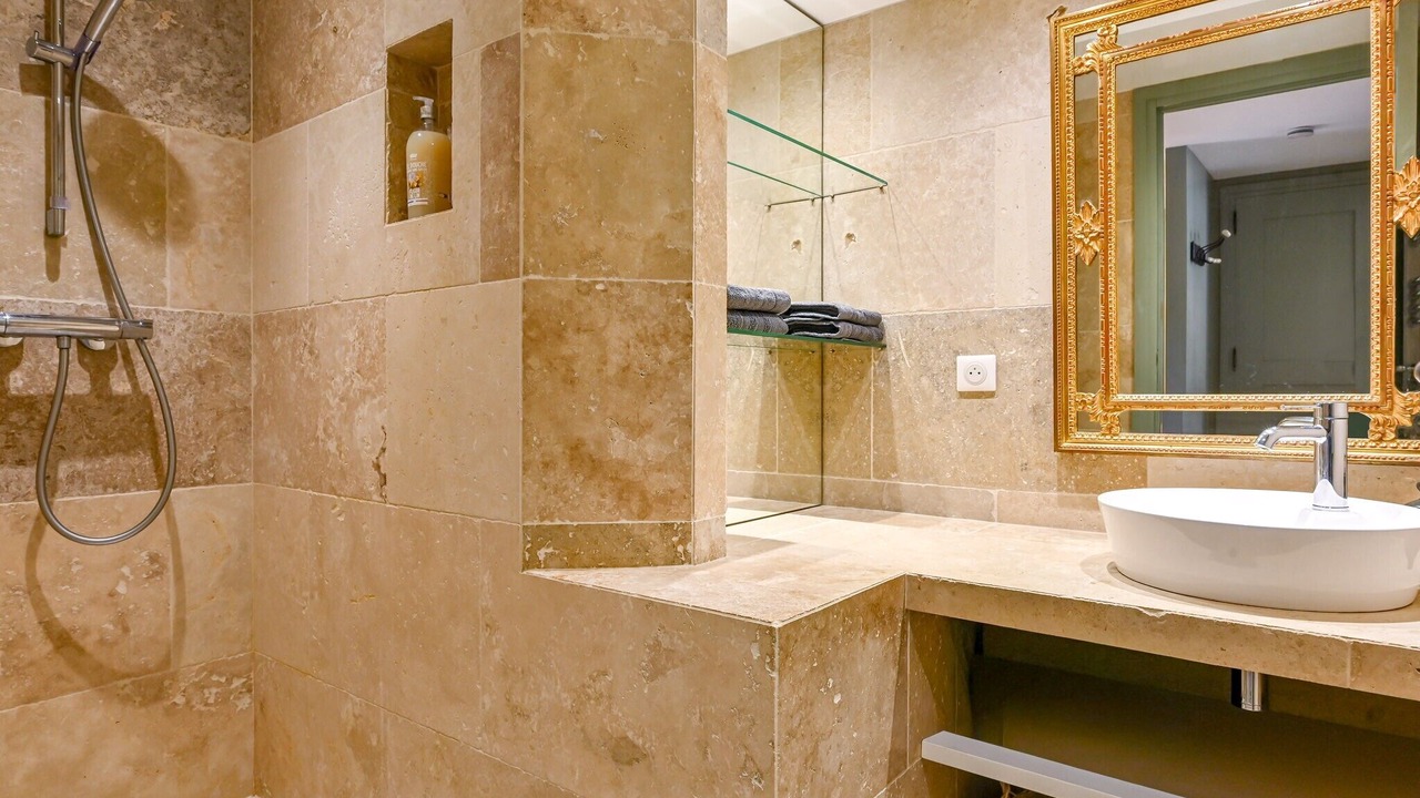 Photo of Bathroom in Gemenos