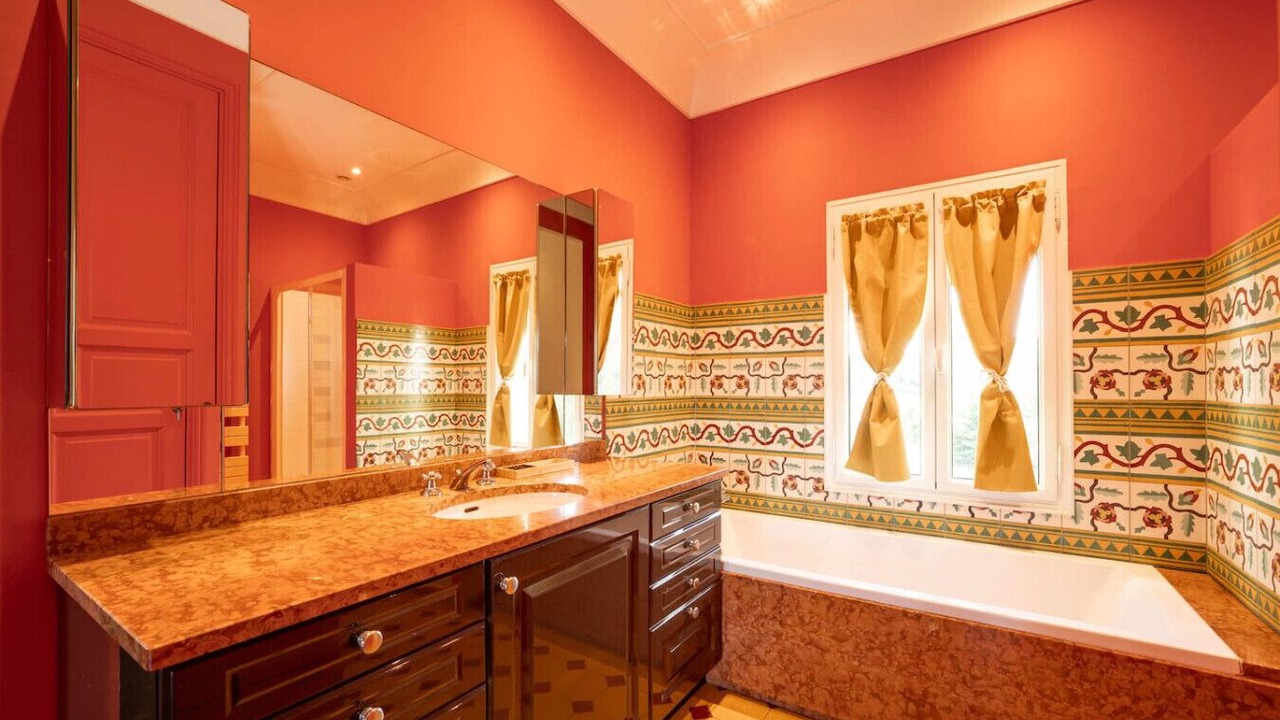 Photo of Bathroom in Biot