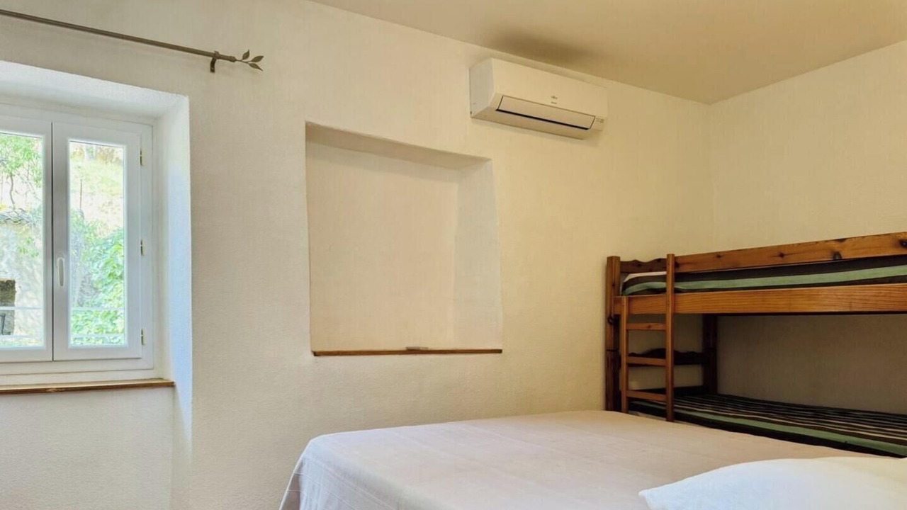 Photo of Bedroom in Saint-Hilaire