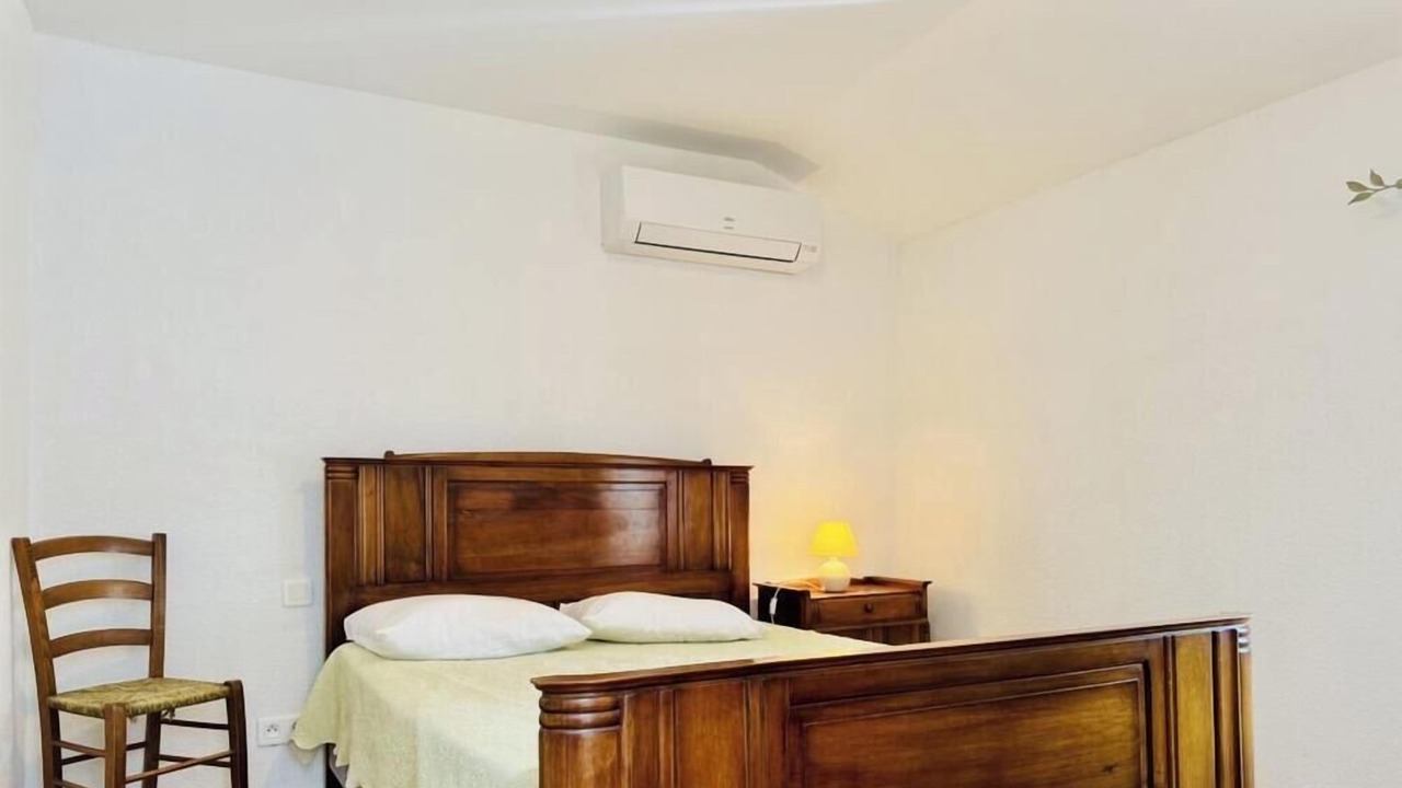 Photo of Bedroom in Saint-Hilaire
