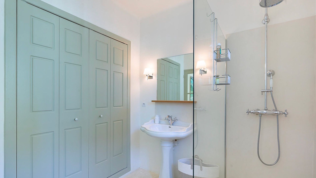 Photo of Bathroom in Eygalieres