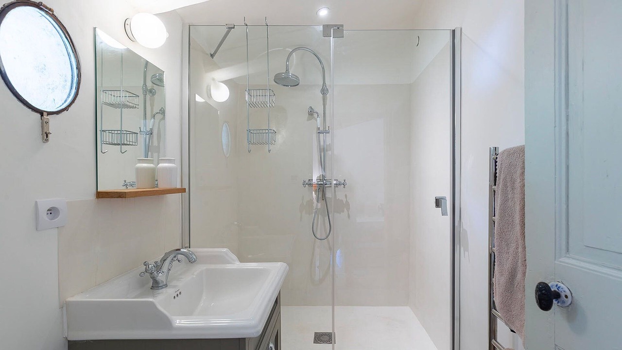 Photo of Bathroom in Eygalieres