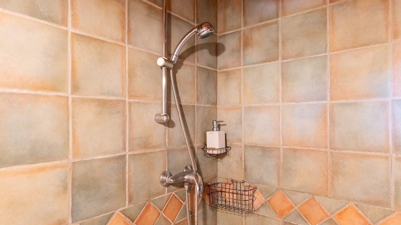 Photo of Bathroom in Saint-Etienne-les-Orgues