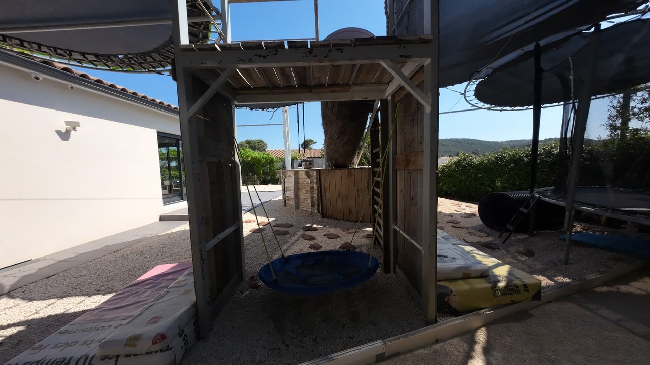 Photo of Patio Balcony in Saint-Paul-et-Valmalle