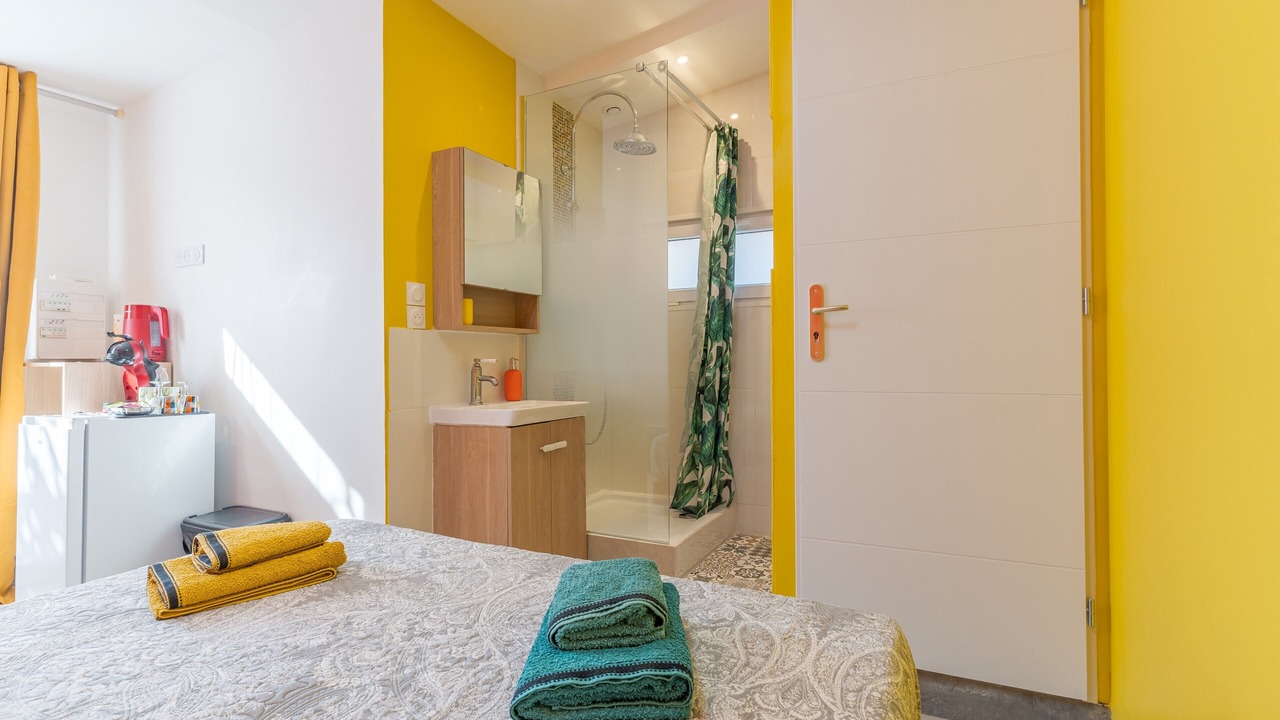 Photo of Bathroom in Lambesc
