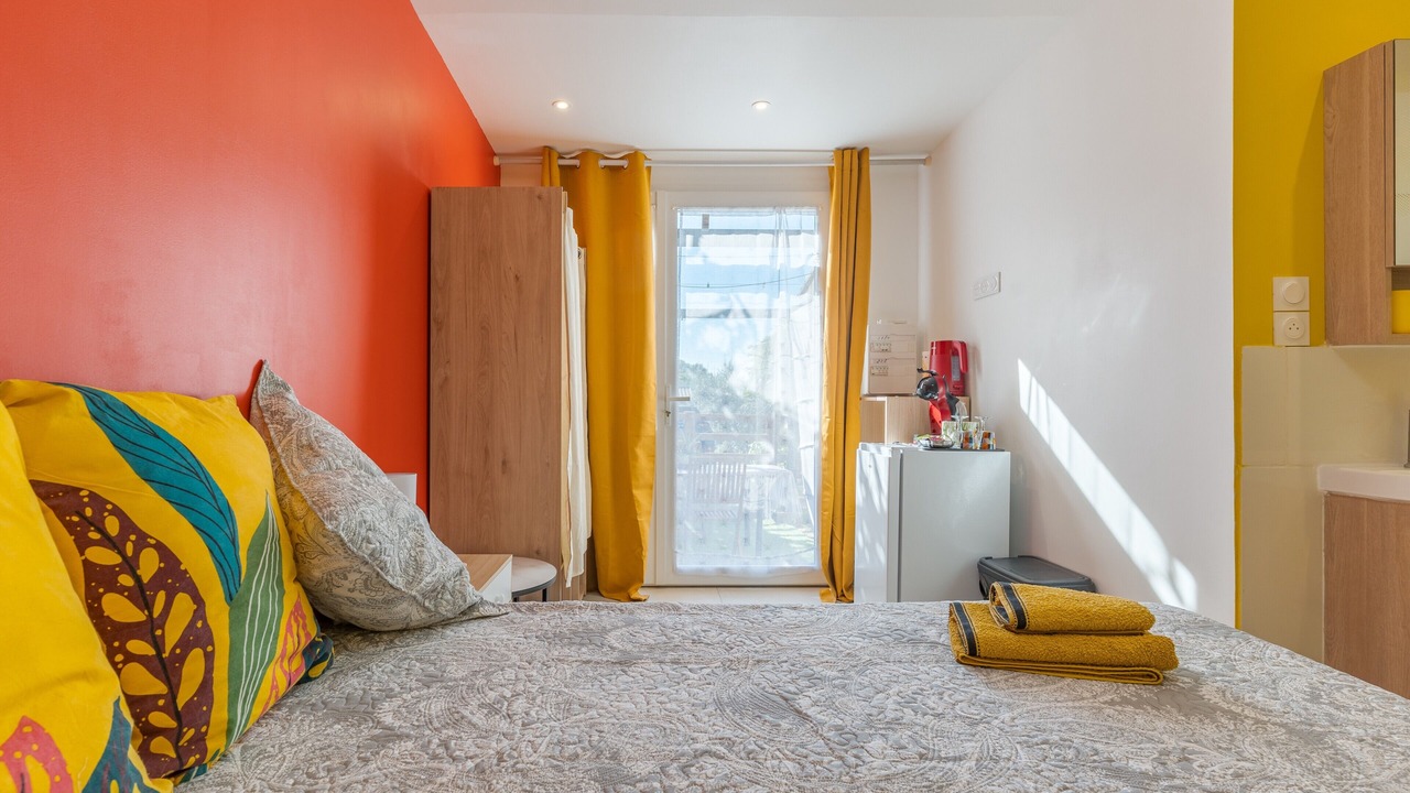 Photo of Bedroom in Lambesc