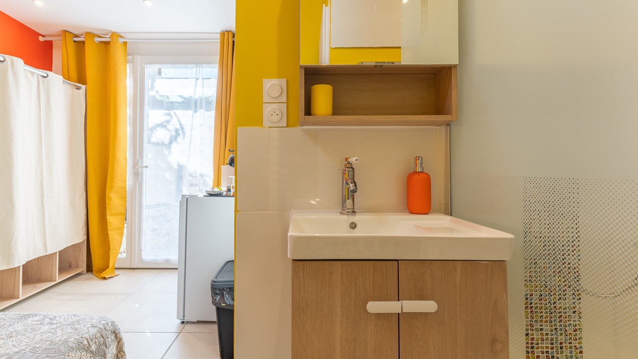 Photo of Bathroom in Lambesc