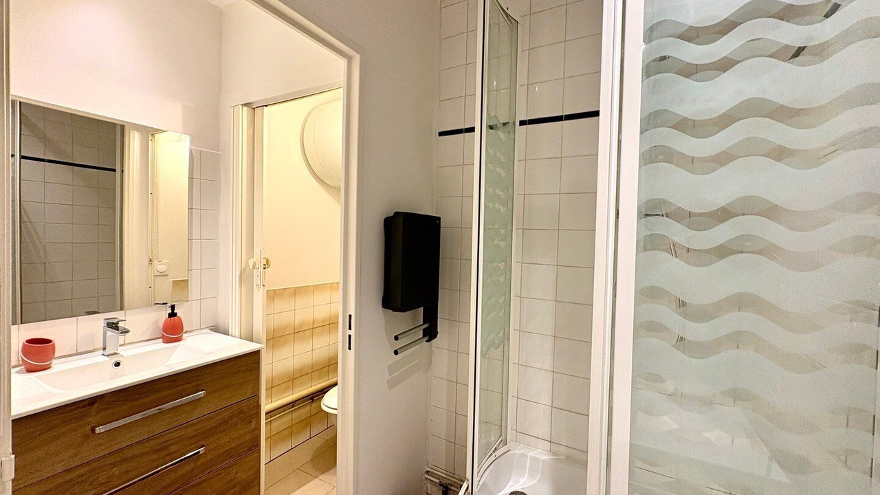 Photo of Bathroom in Faubourg