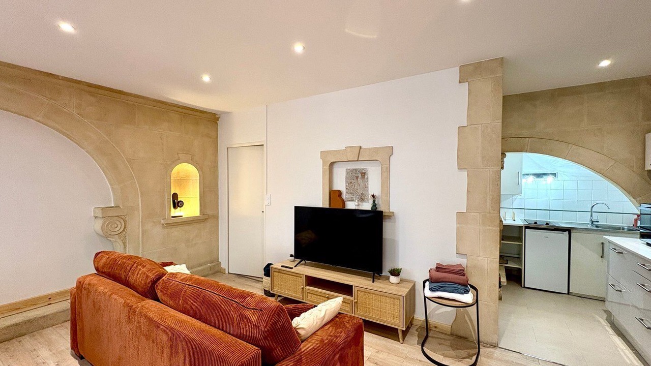 Photo of Livingroom in Faubourg