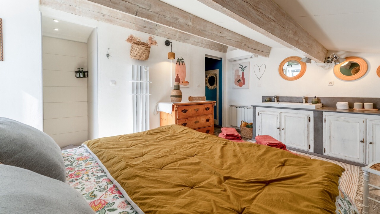 Photo of Bedroom in Roquemaure
